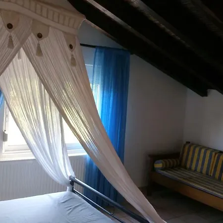 بيت للعطل Traditional House In
