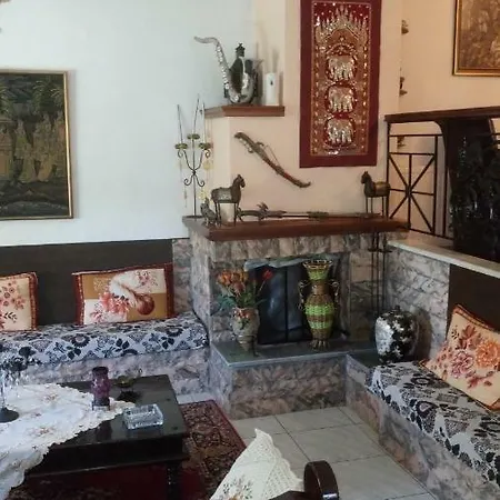 بيت للعطل Traditional House In